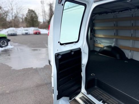 Used 2024 Chevrolet Express 2500 w/ Driver Convenience Package image 4
