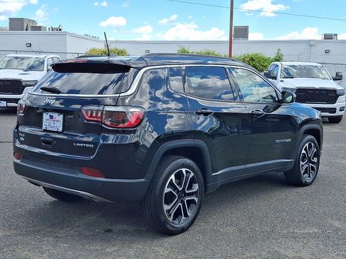 Used 2023 Jeep Compass Limited AWD/4WD image 7