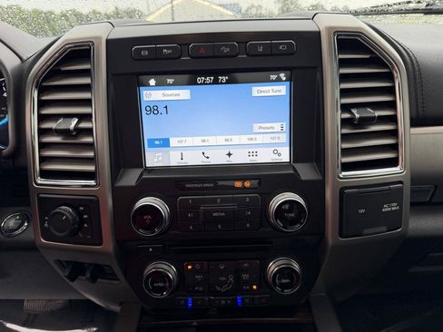 Used 2017 Ford F250 Platinum w/ Platinum Ultimate Package AWD/4WD image 30