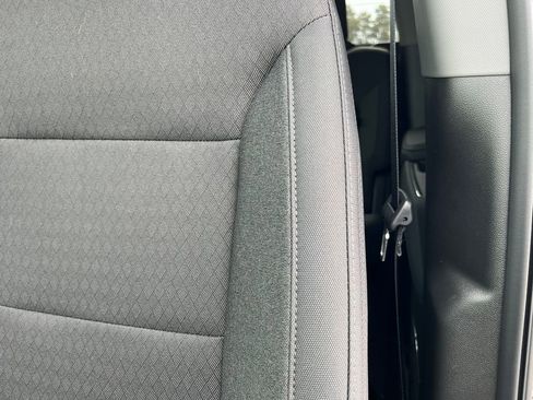 New 2026 GMC Sierra 1500 Elevation image 17