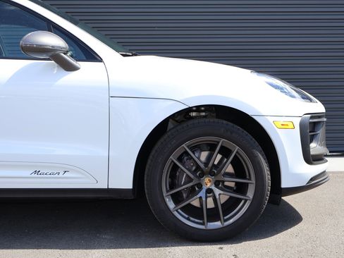 Certified 2023 Porsche Macan Turbo AWD/4WD image 12
