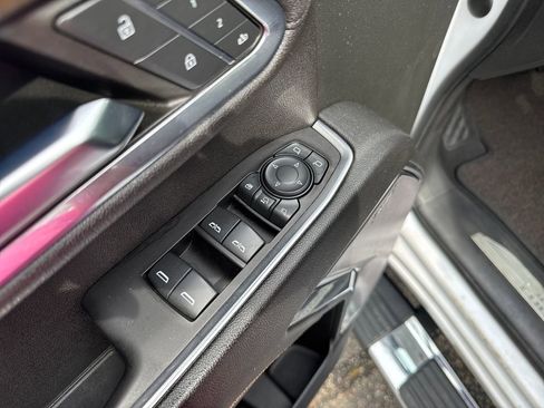 Used 2024 Chevrolet Silverado 2500 High Country w/ High Country Premium Package AWD/4WD image 11