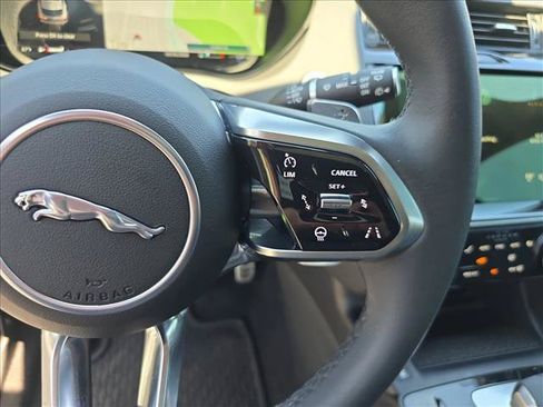 Certified 2024 Jaguar E-PACE R-Dynamic SE AWD/4WD image 19