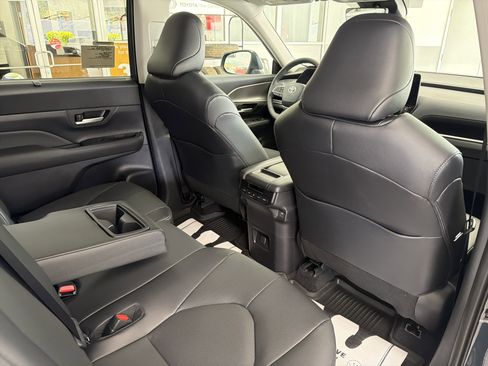 New 2026 Toyota Grand Highlander XLE AWD/4WD image 31