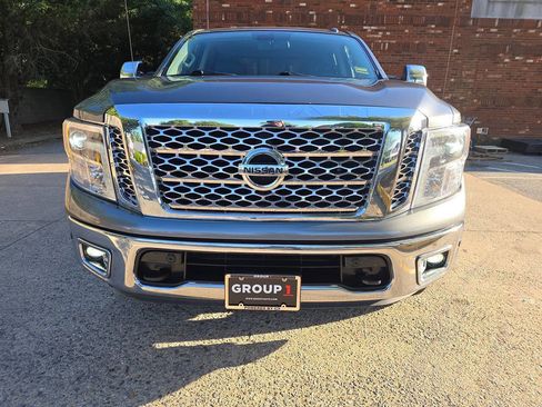 Used 2018 Nissan Titan SL w/ Texas Titan Edition AWD/4WD image 7