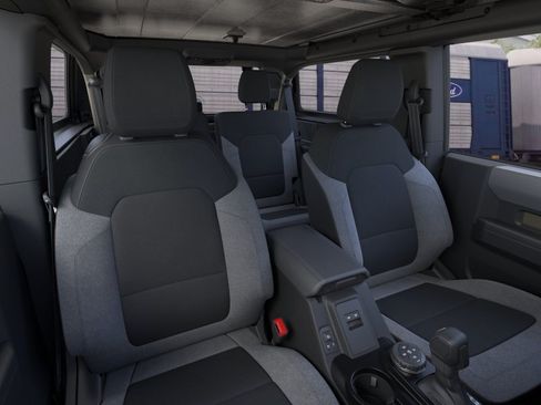 New 2026 Ford Bronco 2-Door w/ Sasquatch Package AWD/4WD image 9