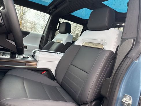 Used 2024 GMC Hummer EV 3X w/ Omega Edition image 22