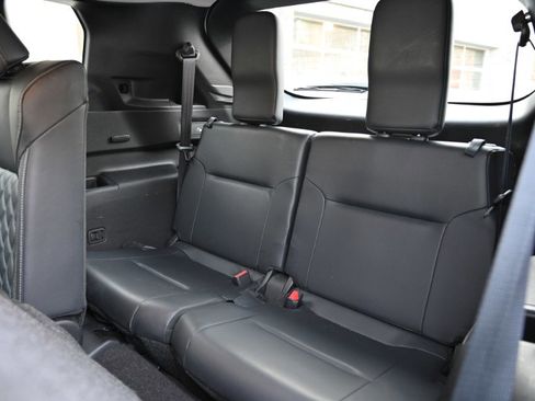 Used 2024 Mitsubishi Outlander SEL image 17