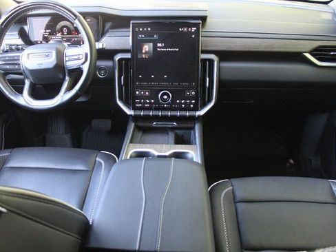 Used 2024 GMC Acadia Denali w/ Super Cruise Package AWD/4WD image 22