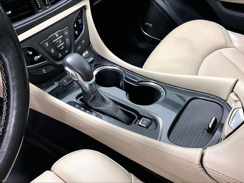 Used 2017 Buick Envision Premium w/ Driver Confidence Package image 17