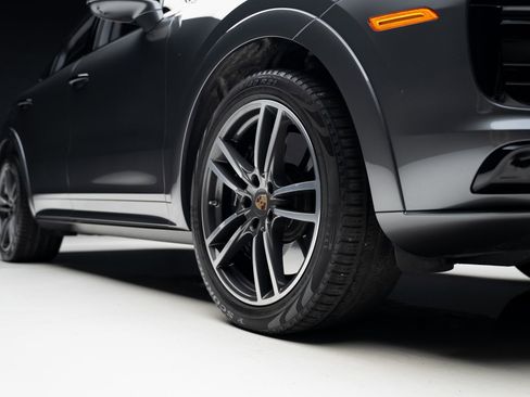 Used 2023 Porsche Cayenne Turbo image 83
