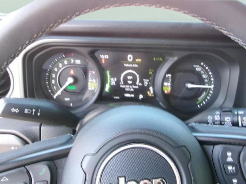 Used 2025 Jeep Wrangler Unlimited Sport S 4xe AWD/4WD image 10
