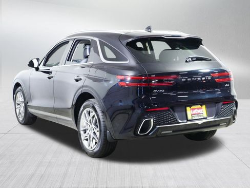 Certified 2025 Genesis GV70 2.5T AWD/4WD image 5