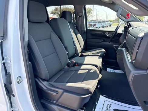 Used 2024 Chevrolet Silverado 1500 LT AWD/4WD image 25