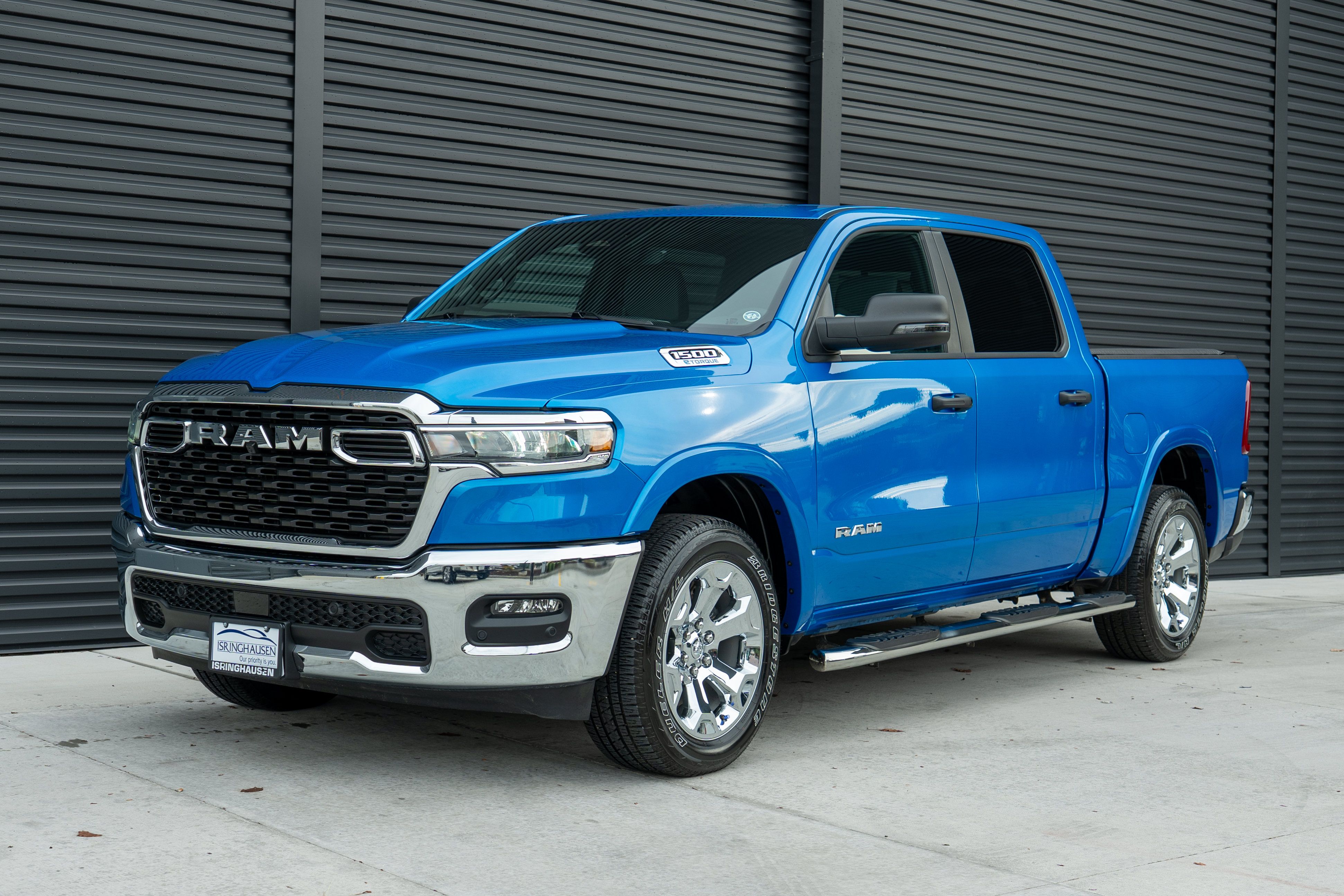 Used 2025 RAM 1500 Big Horn AWD/4WD image 1