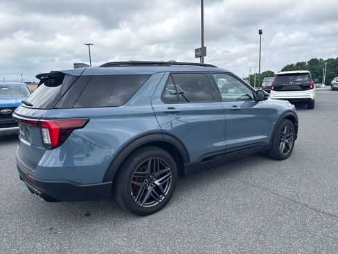 Certified 2025 Ford Explorer ST w/ Sun And Sound Package RWD image 4