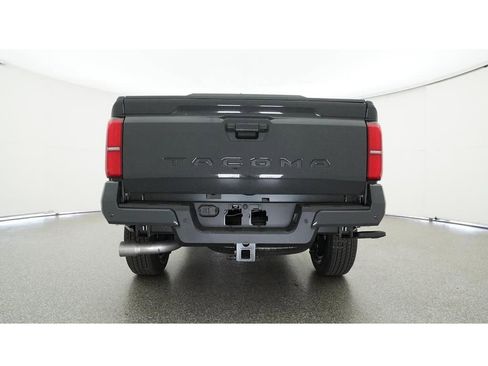 Used 2024 Toyota Tacoma TRD Sport image 27