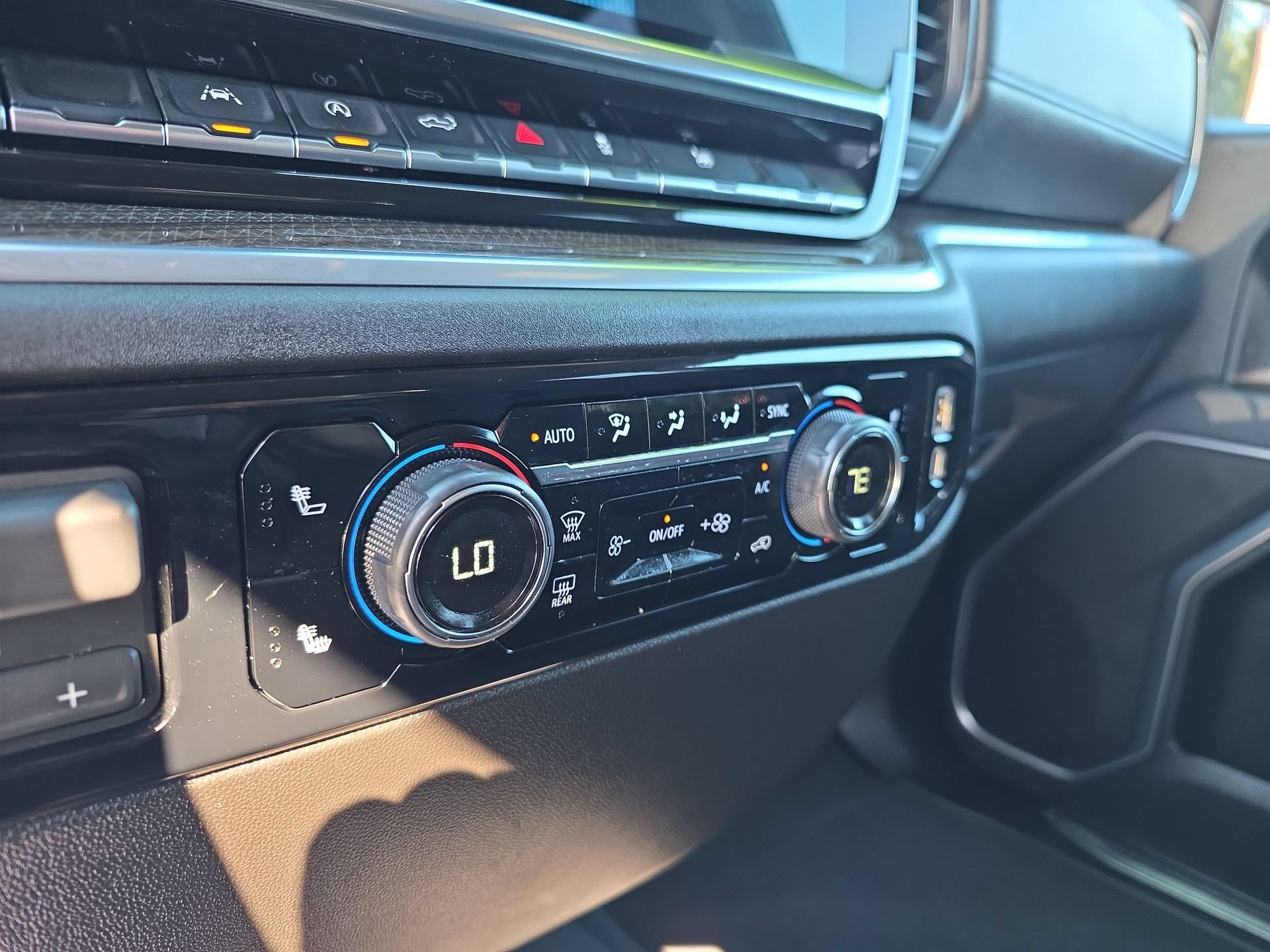Used 2026 Chevrolet Silverado 1500 RST RWD image 29