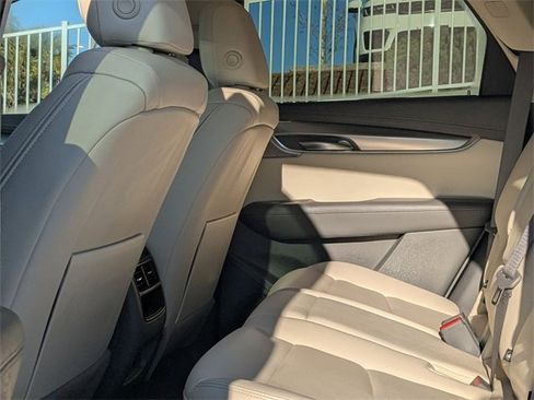 Used 2023 Cadillac XT5 Premium Luxury image 12