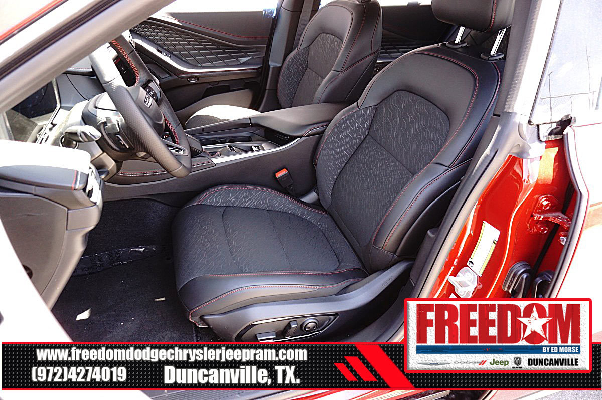 New 2026 Dodge Charger Scat Pack w/ Blacktop Package AWD/4WD image 13