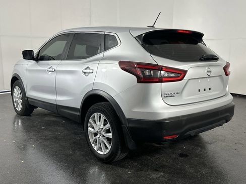 Certified 2021 Nissan Rogue Sport S image 9