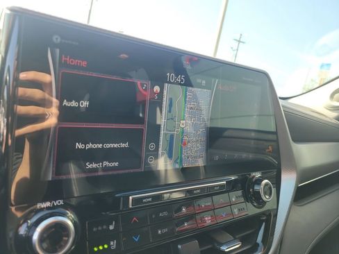 Used 2021 Toyota Highlander Platinum image 19