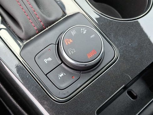 Used 2019 Chevrolet Blazer RS AWD/4WD image 25