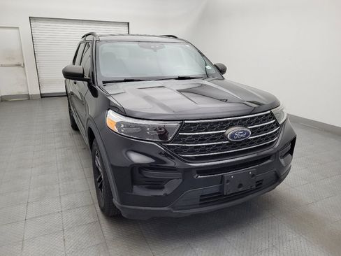 Used 2020 Ford Explorer XLT w/ Comfort Package AWD/4WD image 14