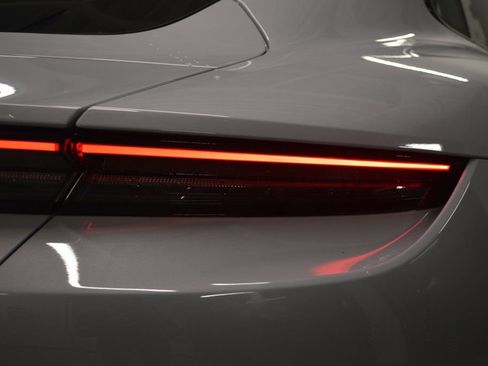 Used 2025 Porsche Taycan RWD image 12