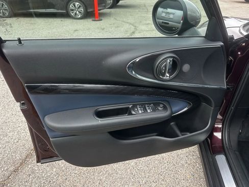 Used 2017 MINI Cooper Clubman image 12
