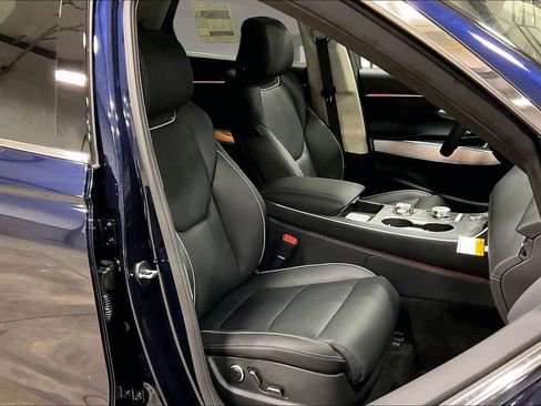 New 2026 Genesis GV70 2.5T Advanced image 10