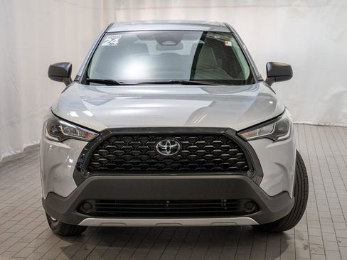 Certified 2024 Toyota Corolla Cross L image 2