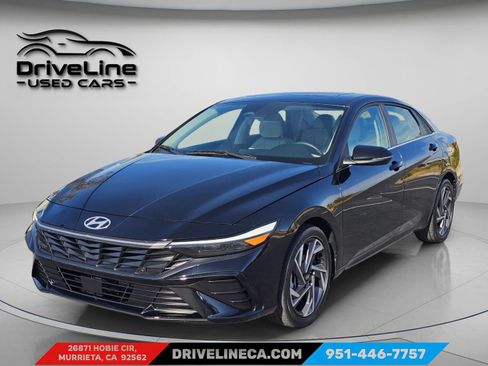 Used 2025 Hyundai Elantra Limited FWD image 5