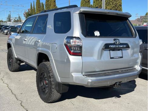 Used 2020 Toyota 4Runner TRD Off-Road Premium image 6