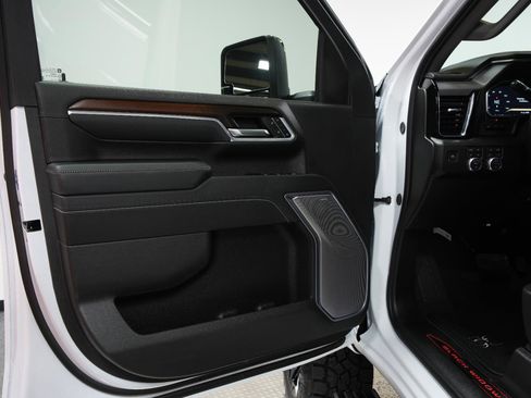 New 2026 GMC Sierra 2500 Denali w/ Denali Reserve Package image 27