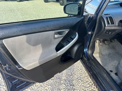 Used 2015 Toyota Prius Three image 34