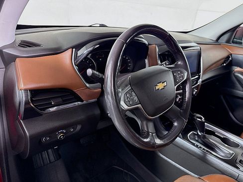 Used 2018 Chevrolet Traverse High Country w/ LPO, 'HIT The Road' Package image 9