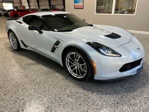 Used 2019 Chevrolet Corvette Grand Sport image 12