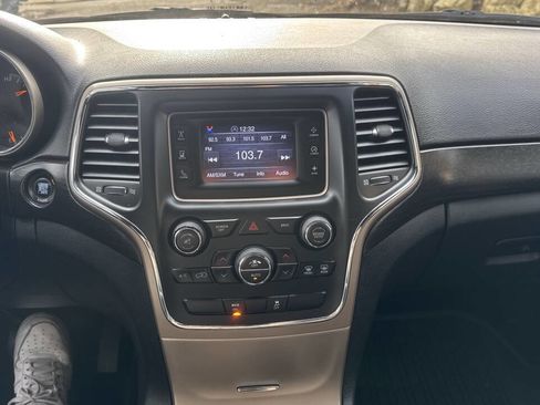 Used 2014 Jeep Grand Cherokee Laredo w/ Quick Order Package 23E image 31