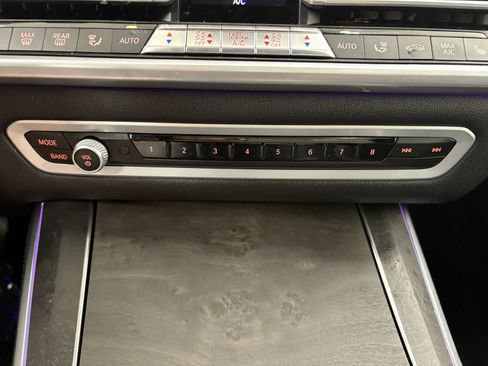 Used 2021 BMW X5 xDrive40i w/ Convenience Package image 18