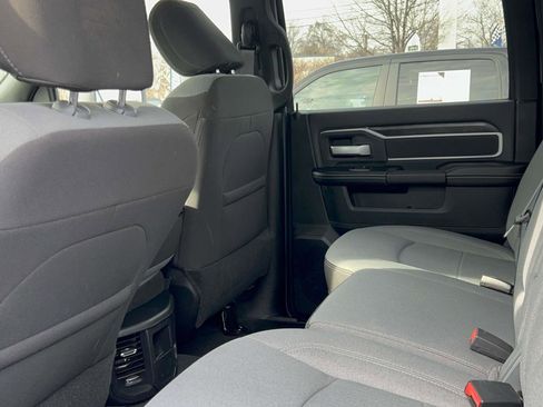 Used 2024 RAM 2500 Big Horn w/ Bed Utility Group image 28