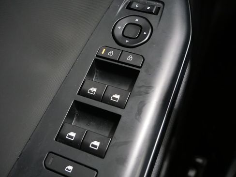 Used 2025 Kia K4 FWD image 13