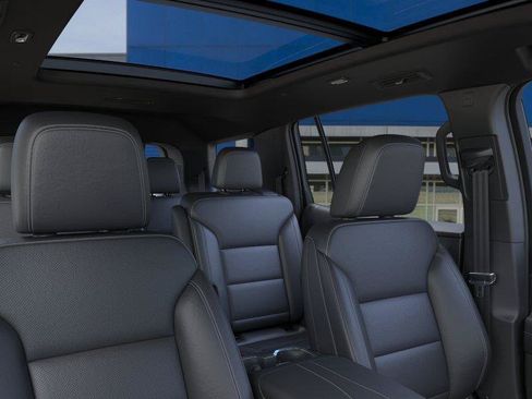 New 2026 Chevrolet Traverse LT w/ Sun and Wheel Package FWD image 24