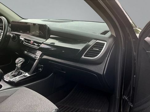 Certified 2024 Kia Seltos S FWD image 25