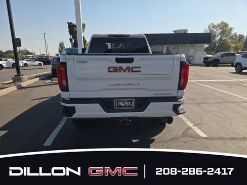 Used 2023 GMC Sierra 2500 Denali w/ Denali Ultimate Package AWD/4WD image 5