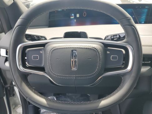 New 2025 Lincoln Navigator L Reserve w/ Jet Appearance Package AWD/4WD image 16