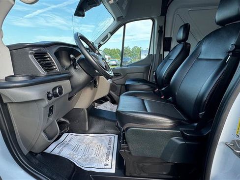 Used 2023 Ford E-Transit Medium Roof RWD image 32