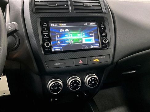 Used 2024 Mitsubishi Outlander Sport LE image 9