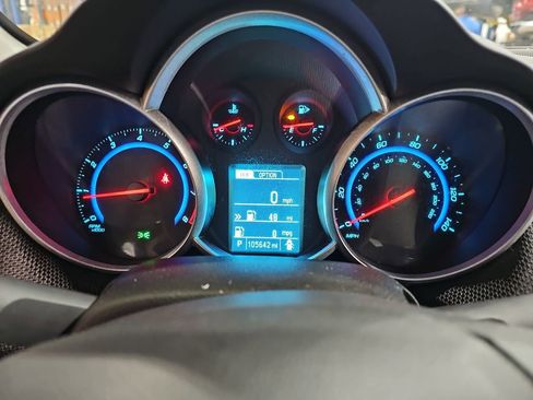 Certified 2016 Chevrolet Cruze LT w/ Technology Package image 29