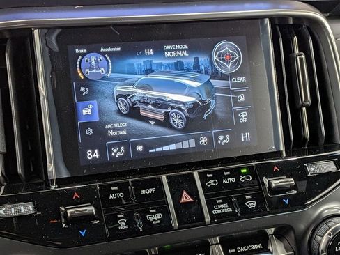 New 2026 Lexus LX 700h Luxury image 28